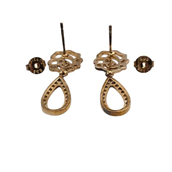 Pierced Floral Teardrop Dangle Earrings R&R Small Surgical Butterfly Gold Tone - Picture 5 of 9